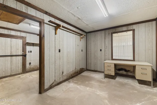 $185,000 | 260 Crepe Myrtle Lane, Laurel, MS 39443