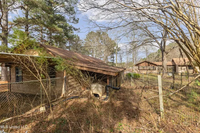 $185,000 | 260 Crepe Myrtle Lane, Laurel, MS 39443