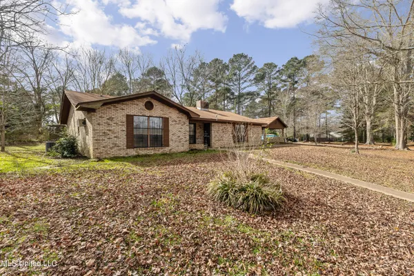 $185,000 | 260 Crepe Myrtle Lane, Laurel, MS 39443