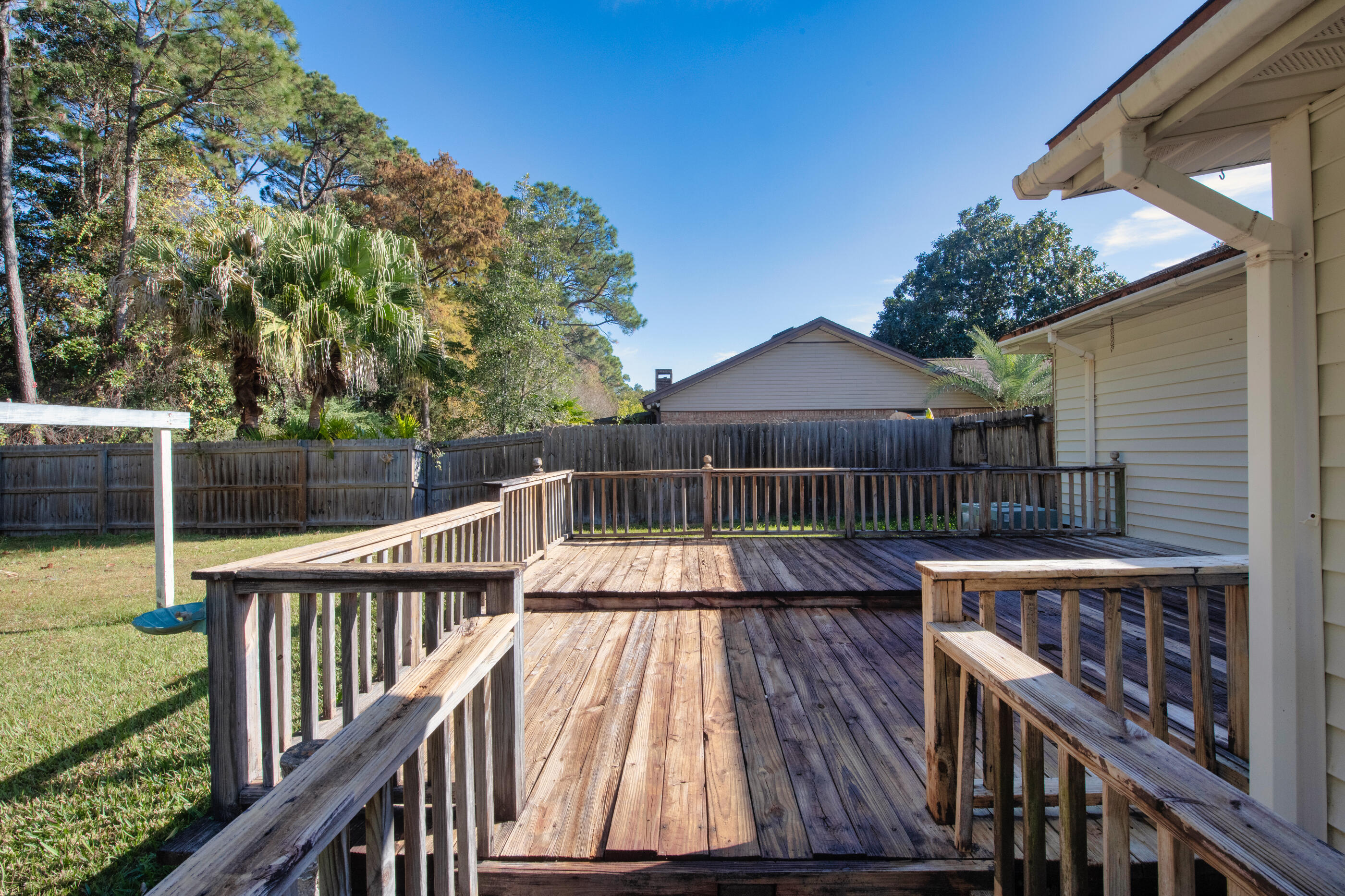 371 Echo Circle Fort Walton Beach, FL 32548 - Photo 28 of 36 a view of deck with patio