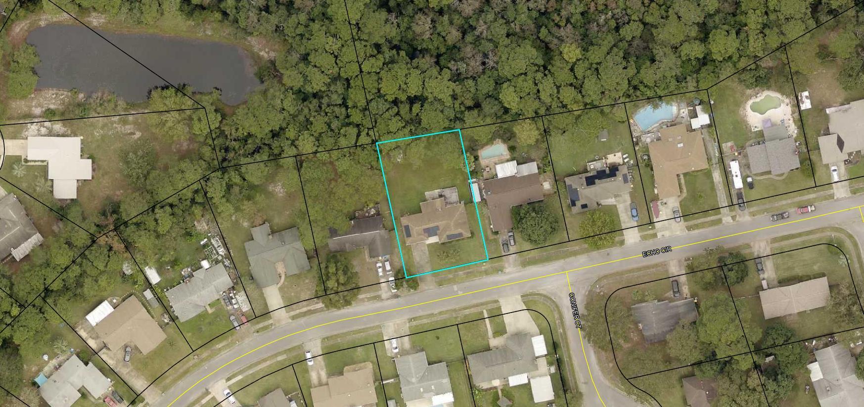 371 Echo Circle Fort Walton Beach, FL 32548 - Photo 36 of 36 an aerial view of a residential apartment building with a yard