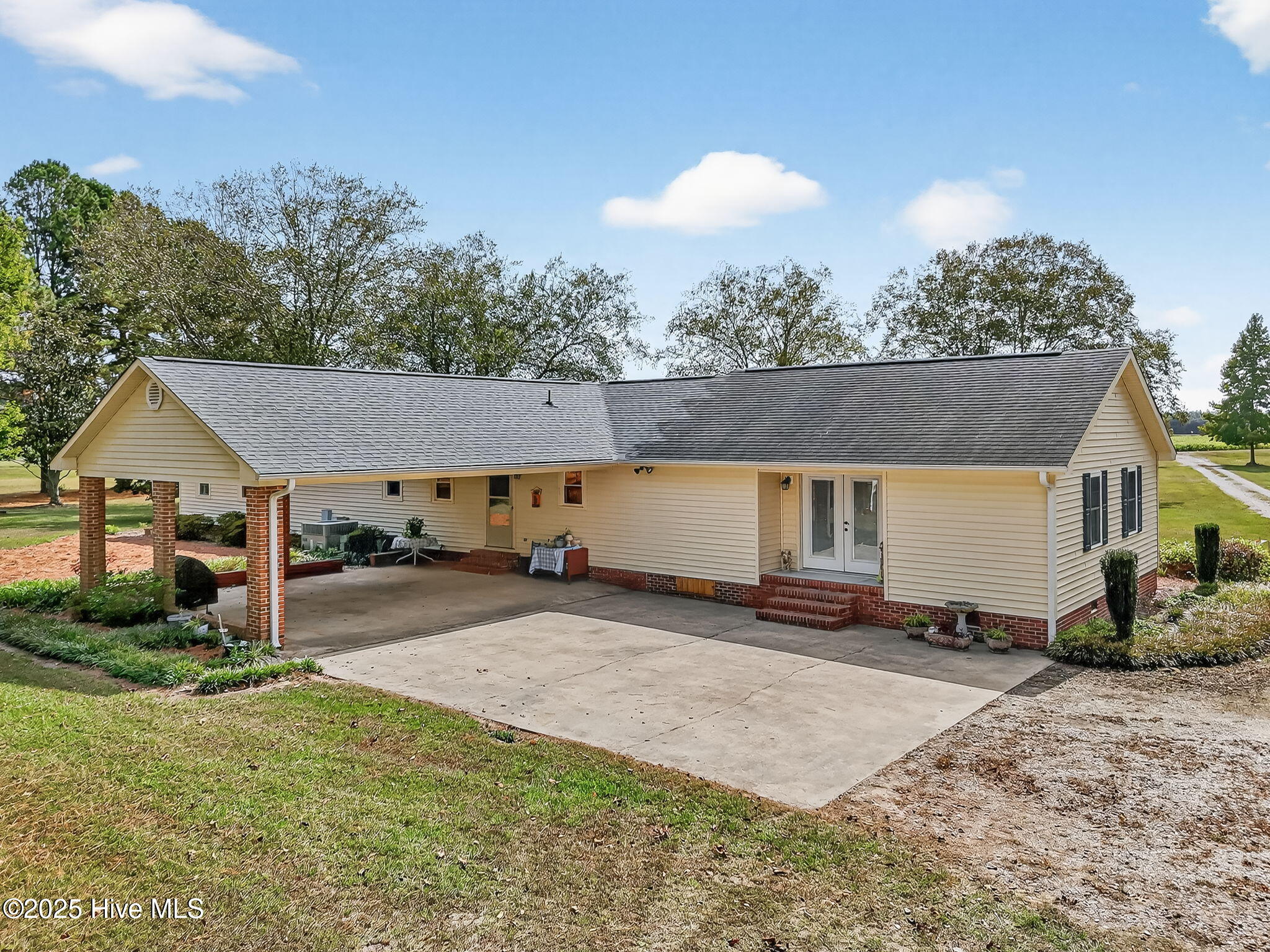 5130 Aldridge Store Road La Grange, NC 28551 - Photo 55 of 60 55-web-or-mls-007_DJI_20251001133150_004