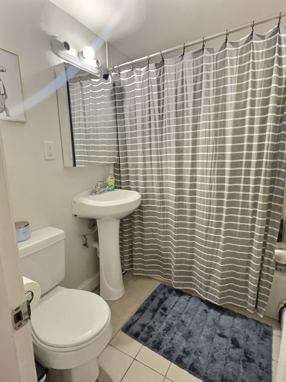 217 Kent Street, Unit 5 Brookline, MA 02446 - Photo 4 of 4