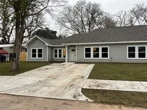 $1,850 | 515 Kosler Ln Circle, Unit A, Richmond, TX 77406