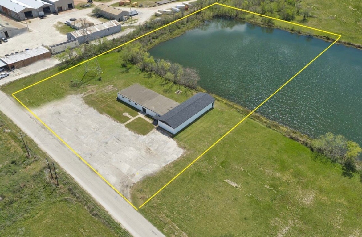 238 Johnson Cook Road Clute, TX 77531 - Photo 38 of 40