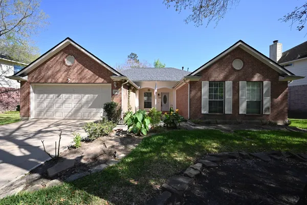 $385,000 | 219 North Wimberly Way, The Woodlands, TX 77385