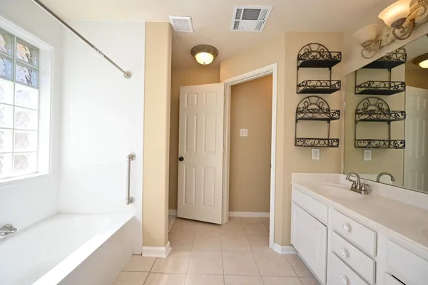 $385,000 | 219 North Wimberly Way, The Woodlands, TX 77385