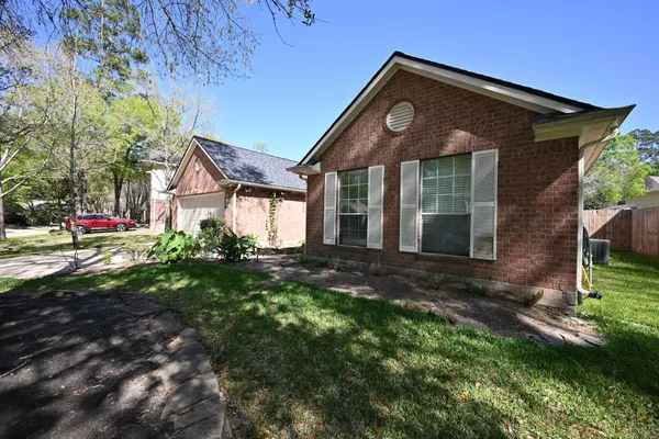 $385,000 | 219 North Wimberly Way, The Woodlands, TX 77385