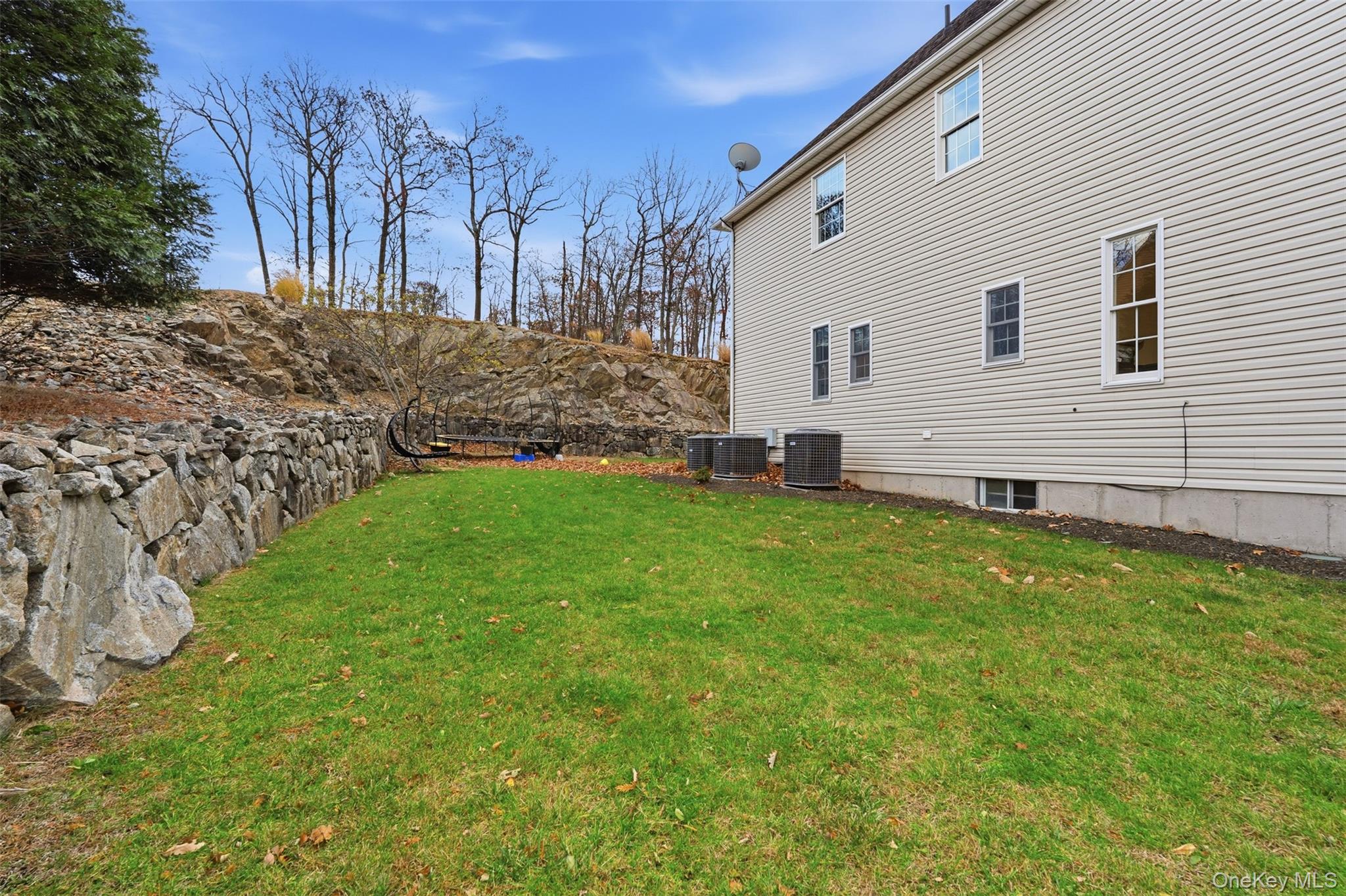 54 Pyngyp Road Stony Point, NY 10980 - Photo 28 of 28 View of green lawn