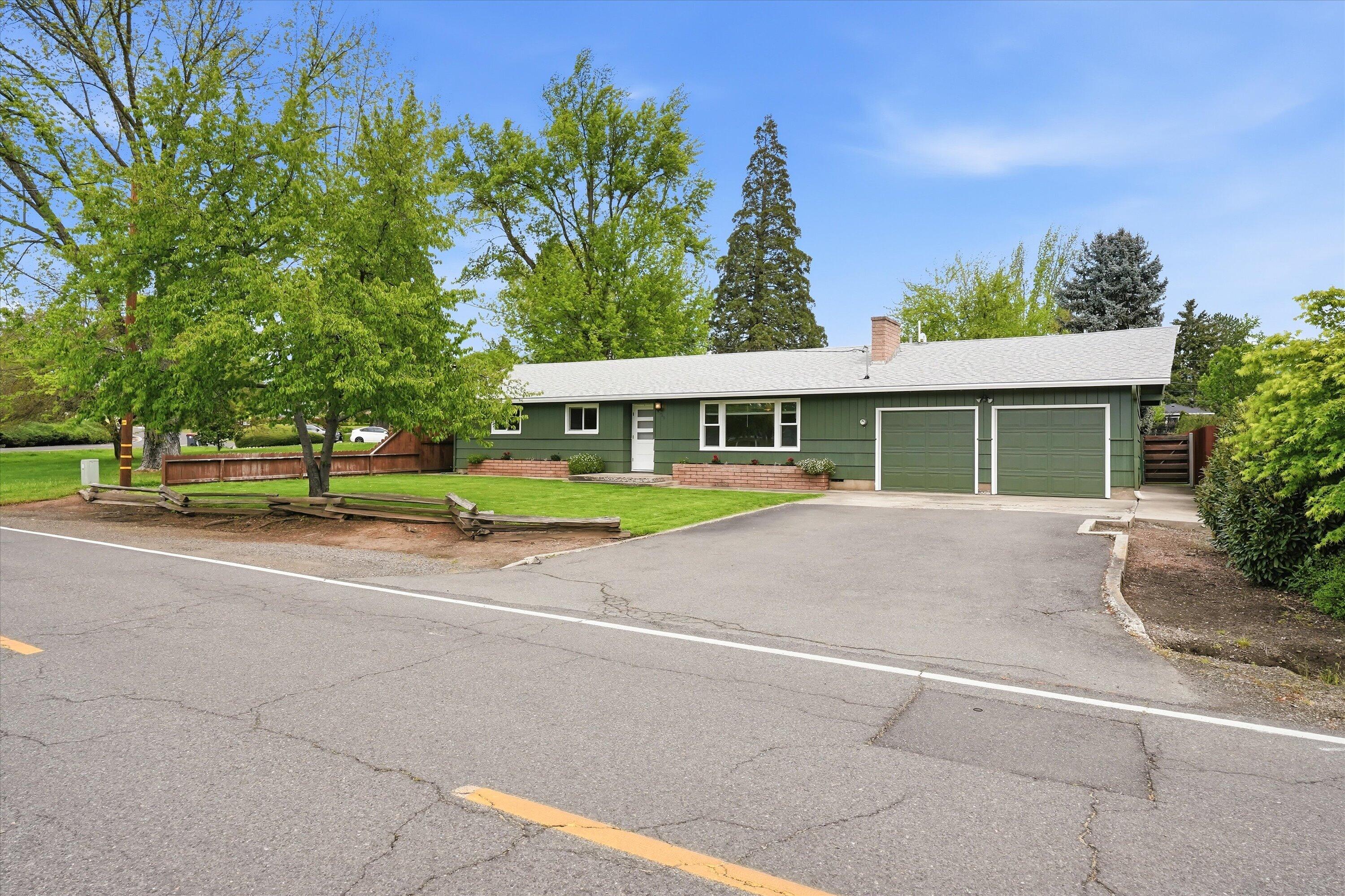 689 South Modoc Avenue Medford, OR 97504 - Photo 2 of 47 02-689 S Modoc Ave-2