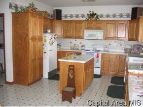 3908 Surry Pl Lane Springfield, IL 62711 - Photo 5 of 12