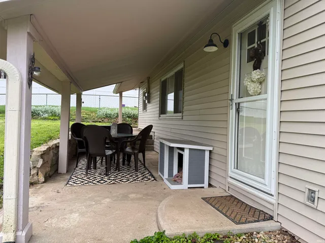 $239,900 | 2823 Hillside Drive, Bedford, IN 47421