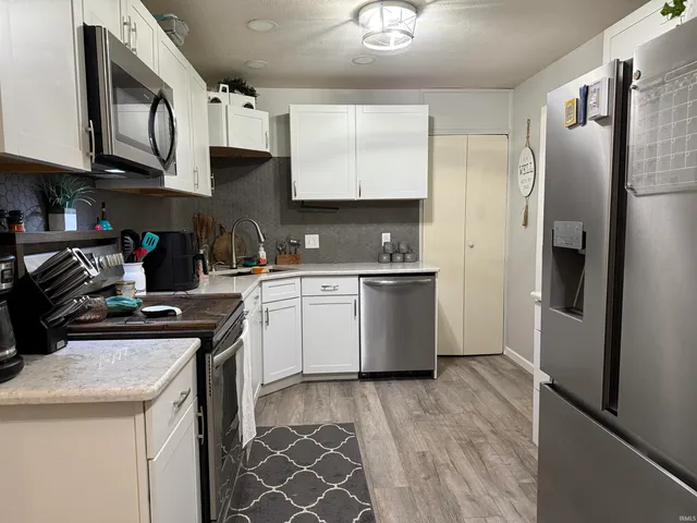 $239,900 | 2823 Hillside Drive, Bedford, IN 47421