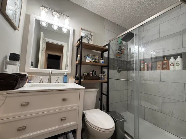 $239,900 | 2823 Hillside Drive, Bedford, IN 47421