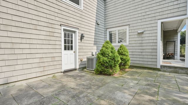 a view of a house with garage