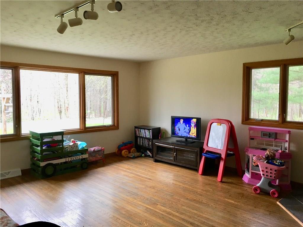 711 Springfield Church Road Grove City, PA 16127 - Photo 9 of 24