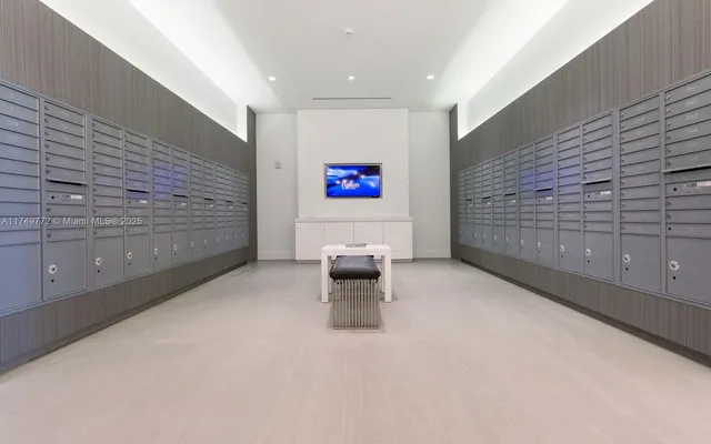 $1,499,000 | 17111 Biscayne Boulevard, Unit 2001, North Miami Beach, FL 33160