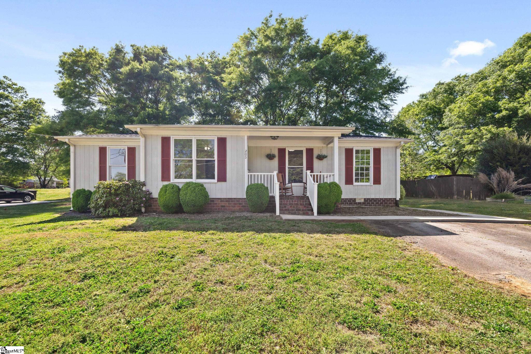 205 Cone Drive Liberty, SC 29657 - Photo 2 of 43