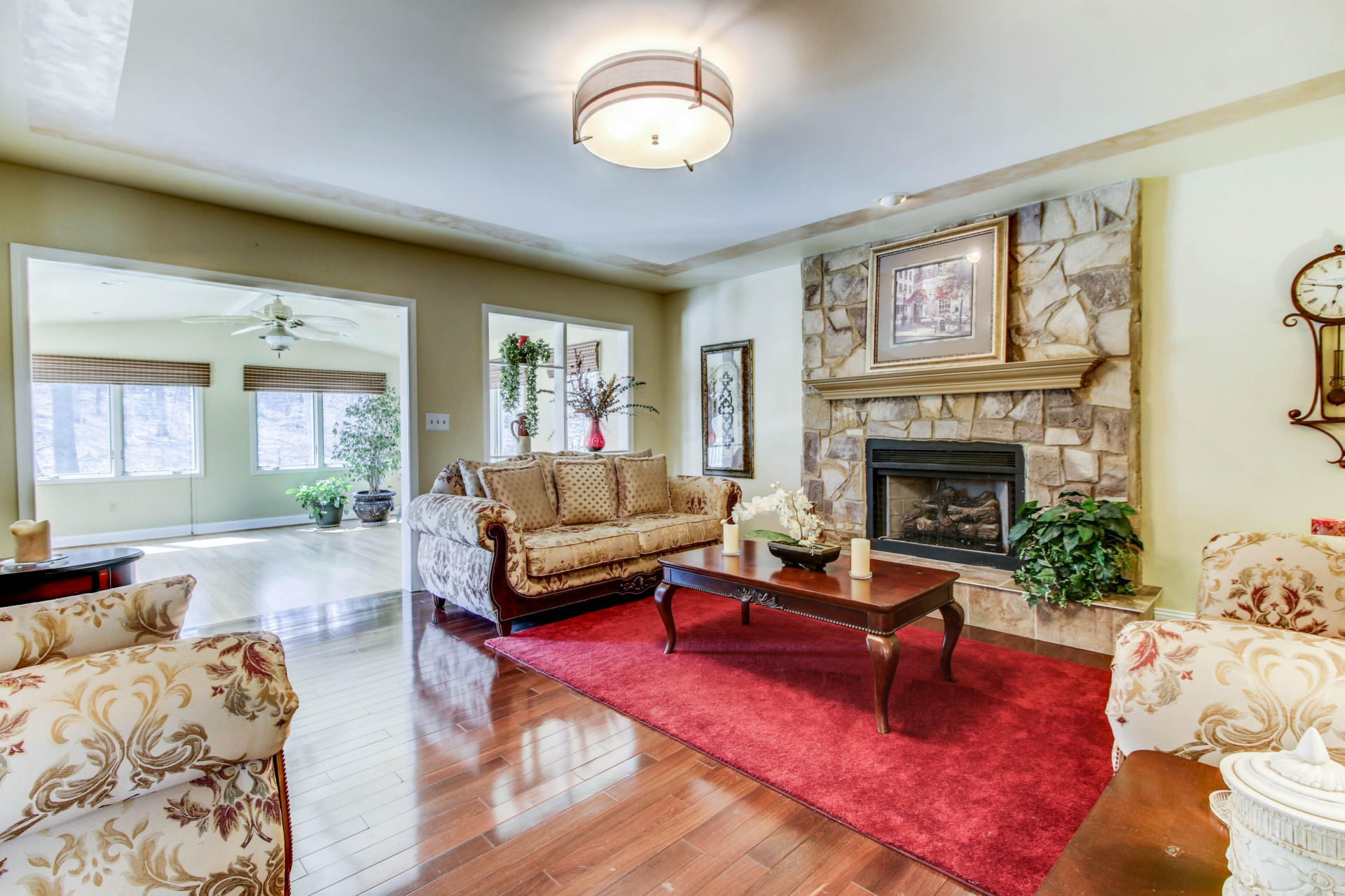 6253 Buckland Mill Road Roanoke, VA 24019 - Photo 2 of 46 Living Room