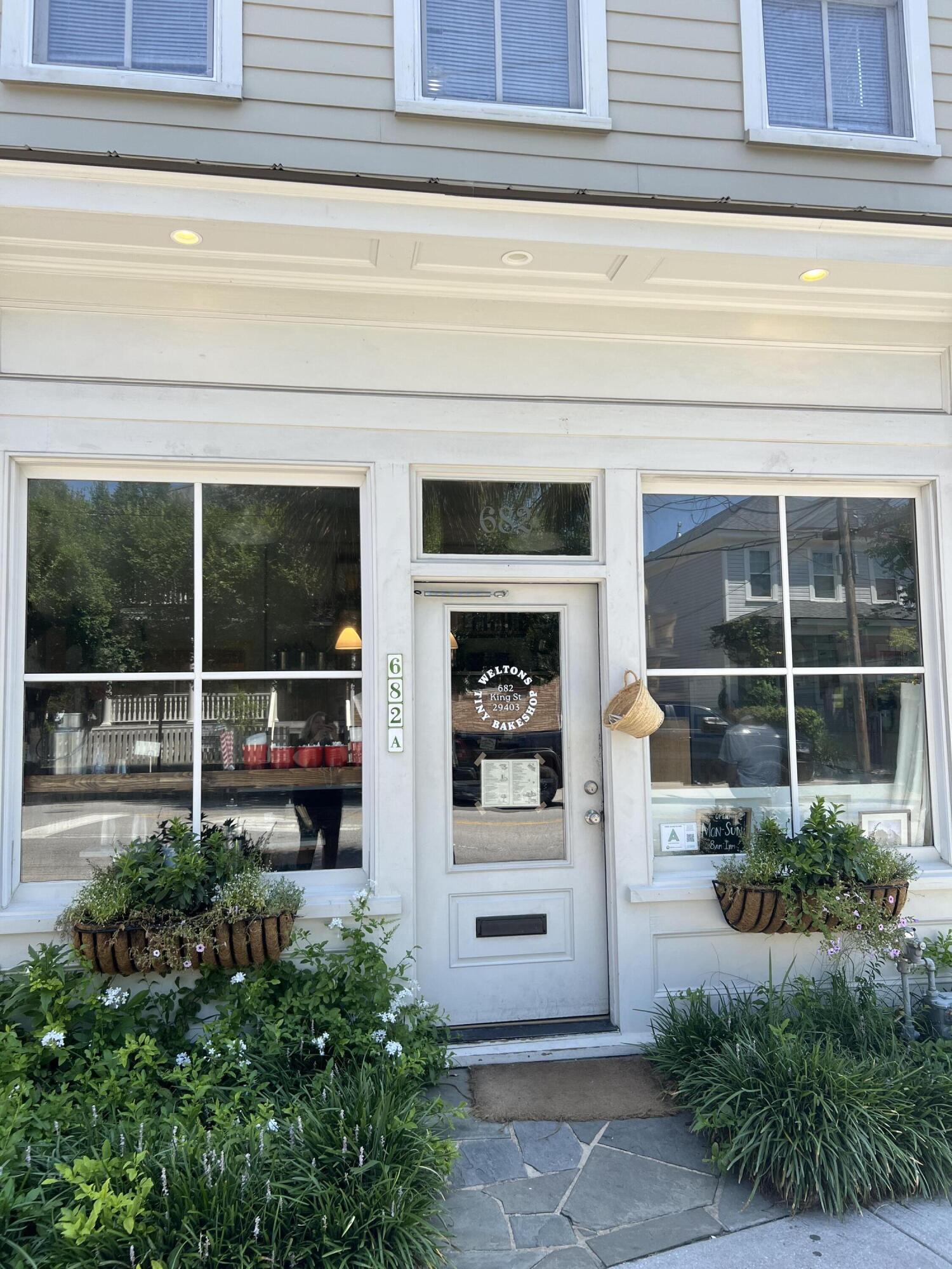 680 King Street Charleston, SC 29403 - Photo 17 of 34 IMG_9749