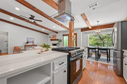 $595,000 | 5300 Suburban Drive, Austin, TX 78745