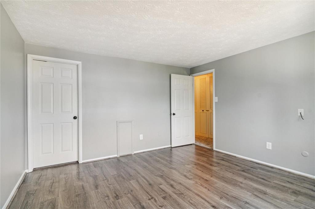 310 Ridge Point Circle Bridgeville, PA 15017 - Photo 17 of 24