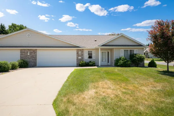 $319,900 | 703 15 1/2 Avenue Northwest, Kasson, MN 55944