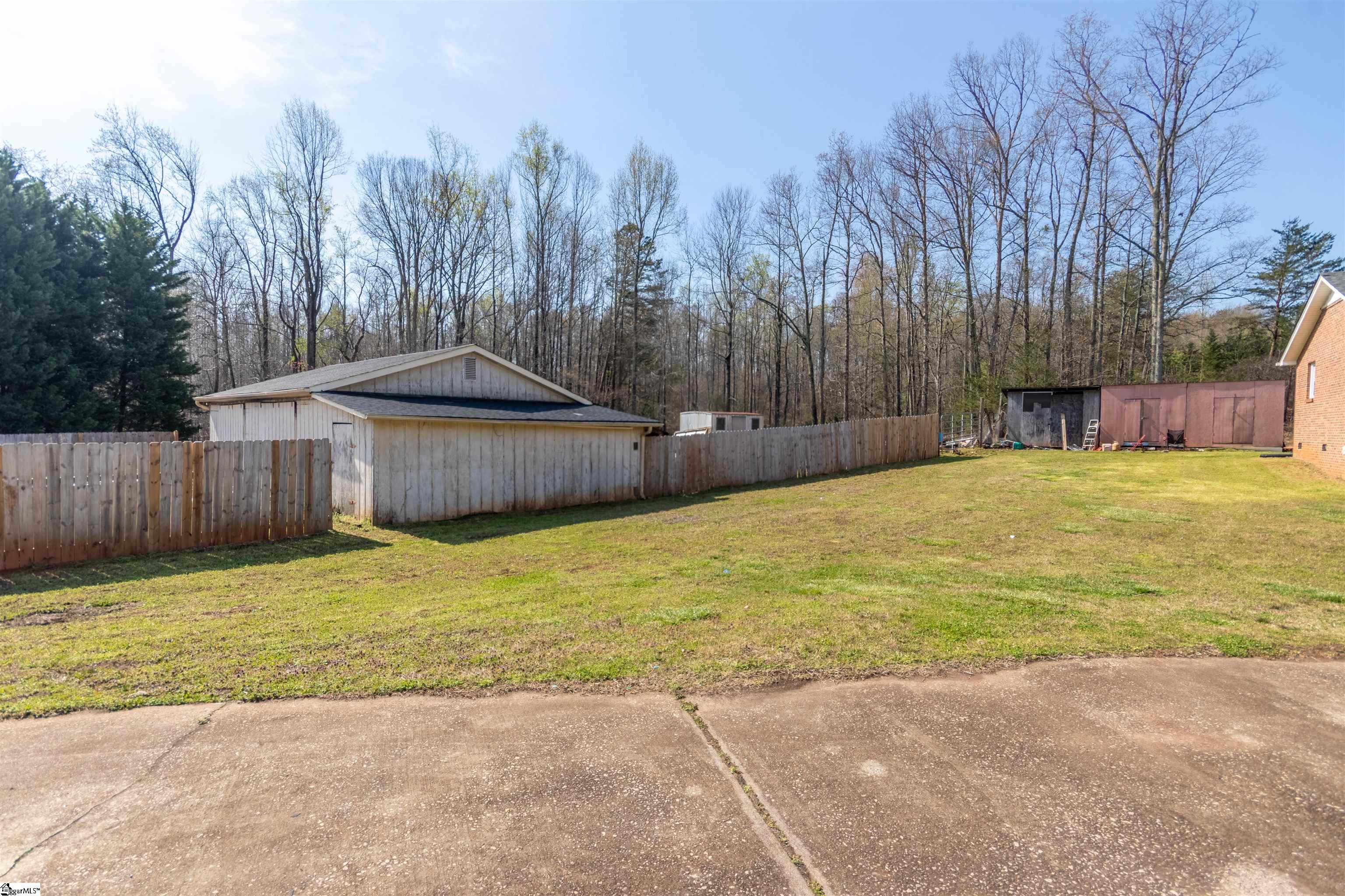 475 Ben Johnson Road Inman, SC 29349 - Photo 17 of 18
