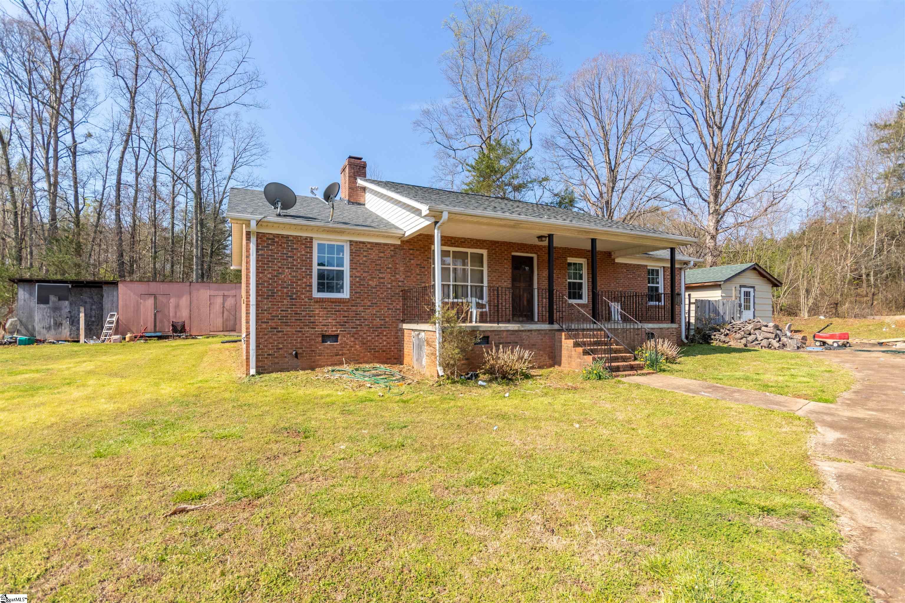 475 Ben Johnson Road Inman, SC 29349 - Photo 2 of 18