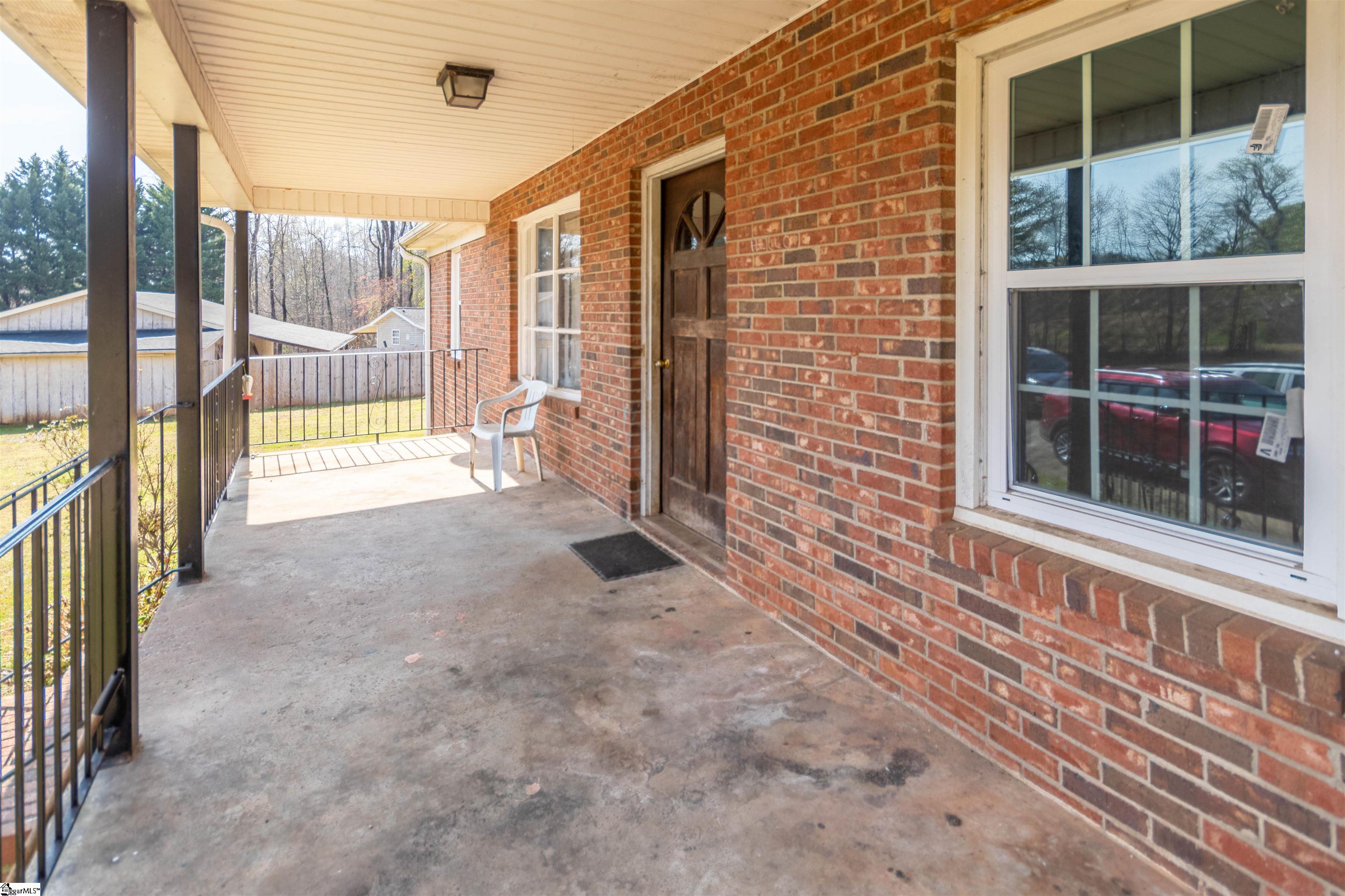 475 Ben Johnson Road Inman, SC 29349 - Photo 5 of 18