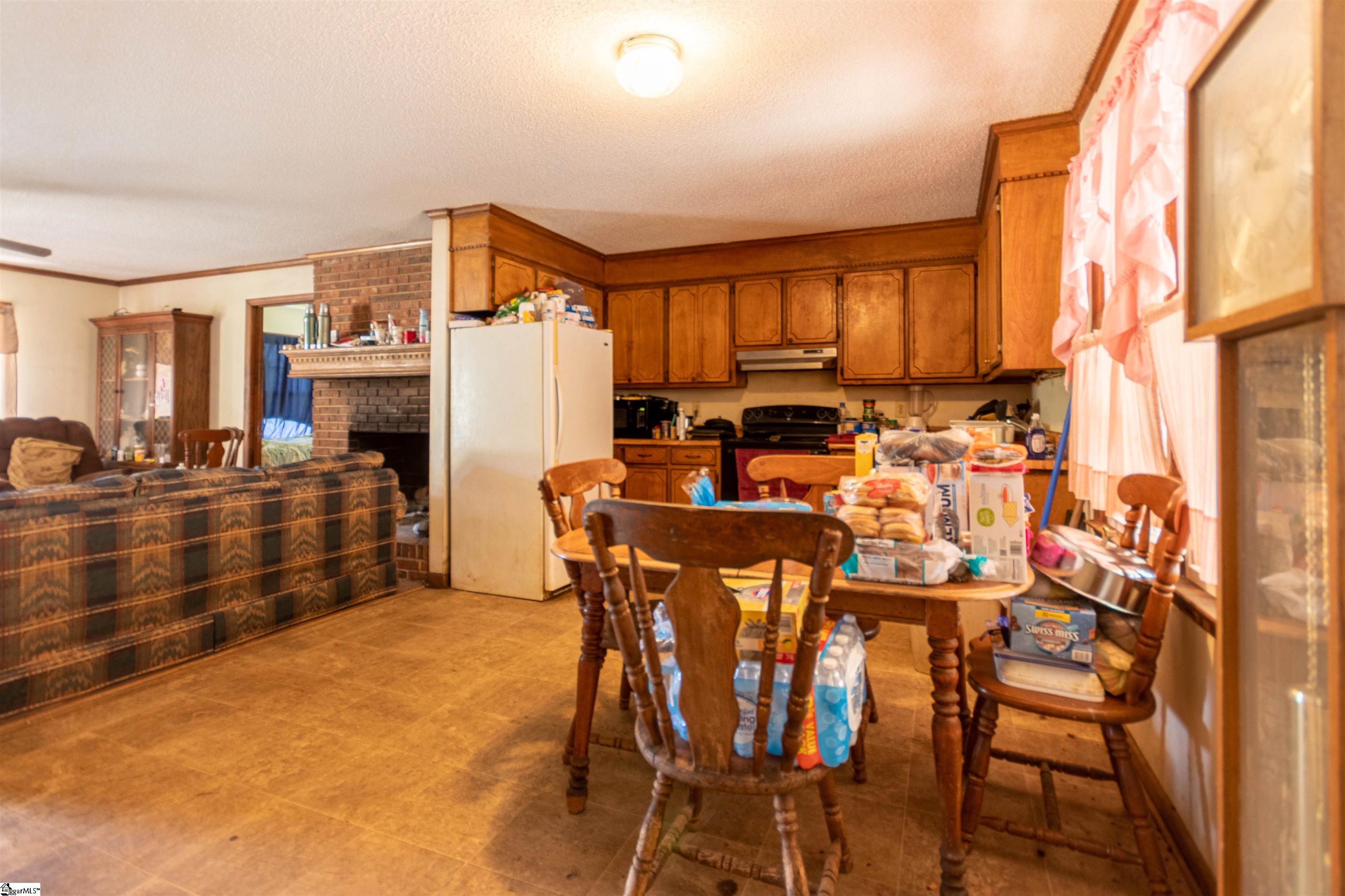 475 Ben Johnson Road Inman, SC 29349 - Photo 7 of 18