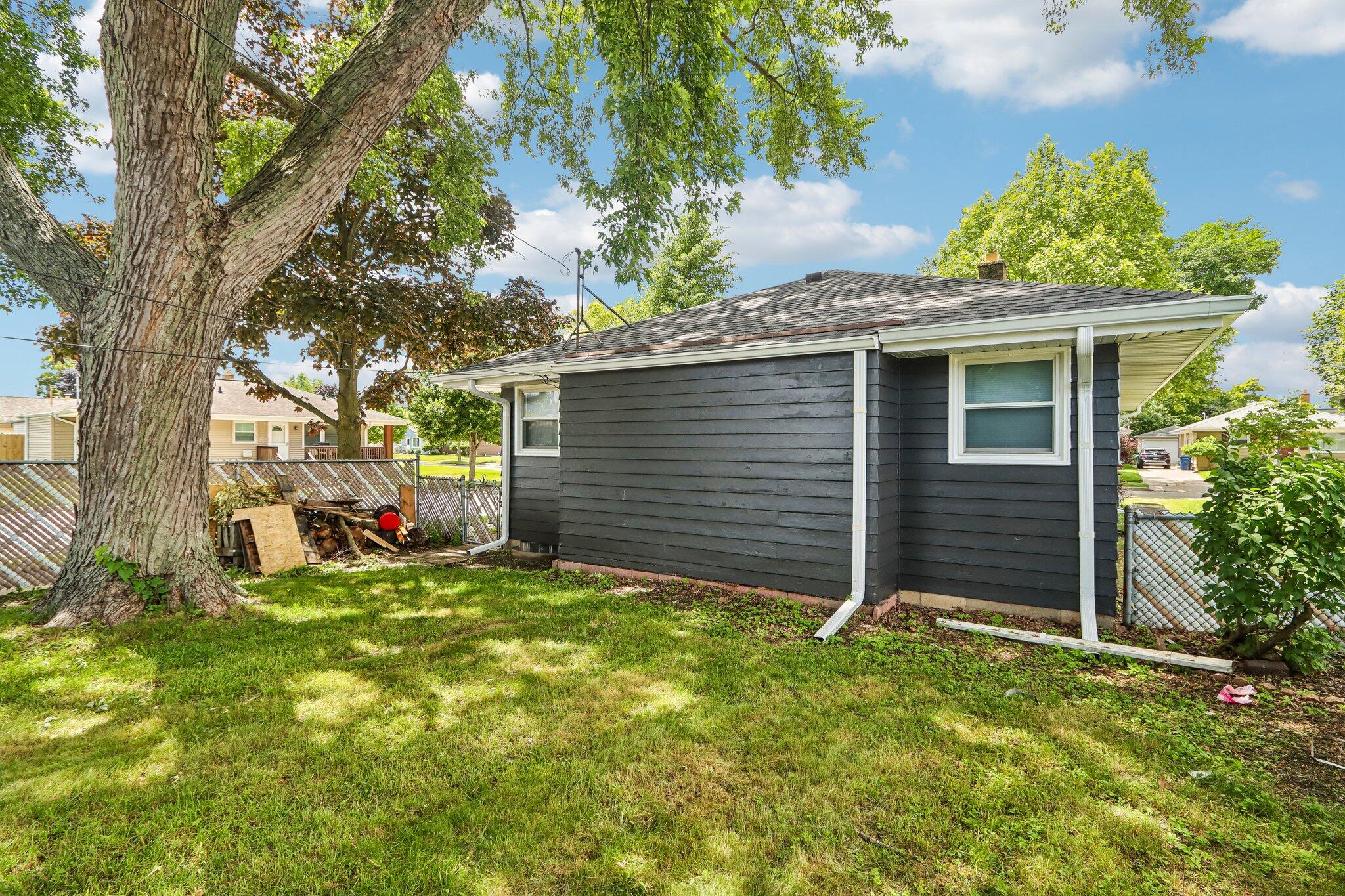2223 Grove Avenue Racine, WI 53405 - Photo 29 of 30 Back of the House