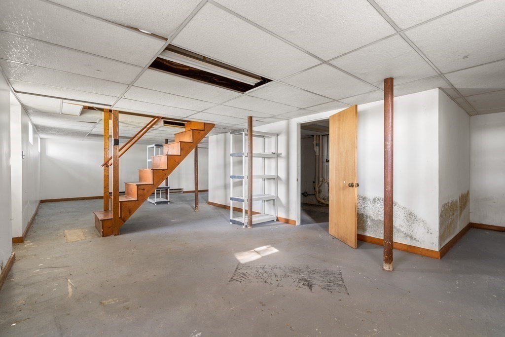 69 Naugus Avenue Marblehead, MA 01945 - Photo 13 of 21