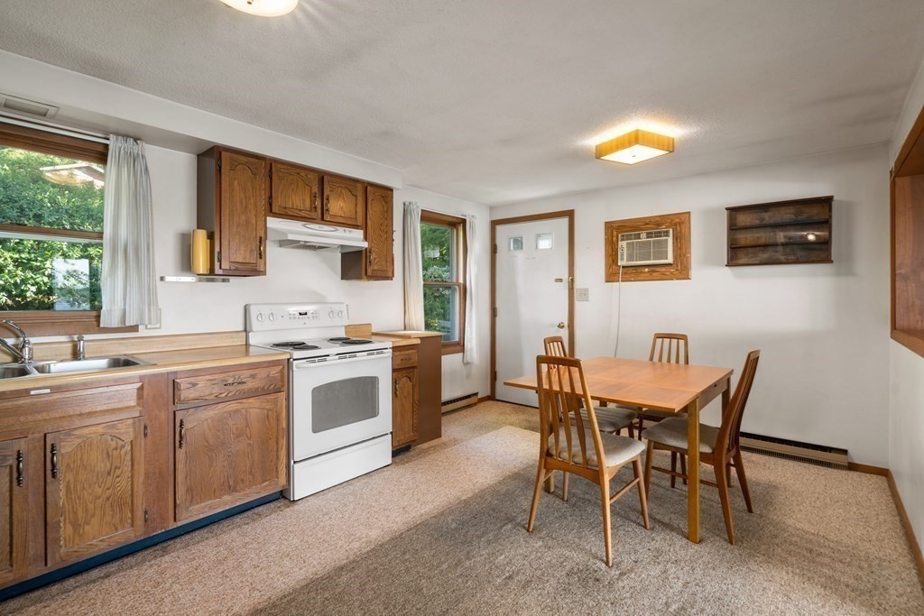 69 Naugus Avenue Marblehead, MA 01945 - Photo 7 of 21