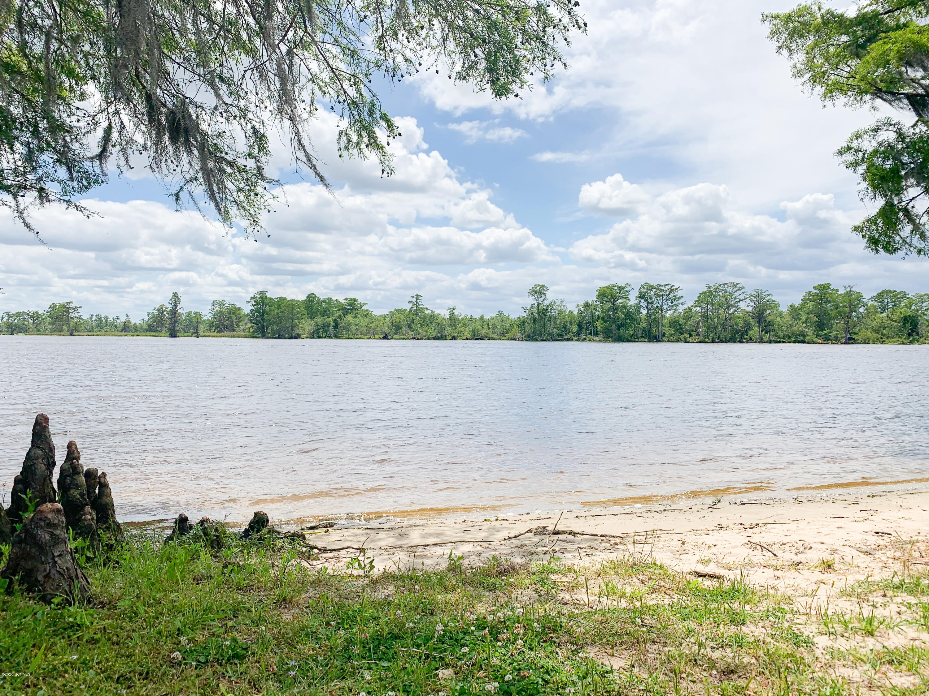 1940 Jimmys Road - Water Access Site