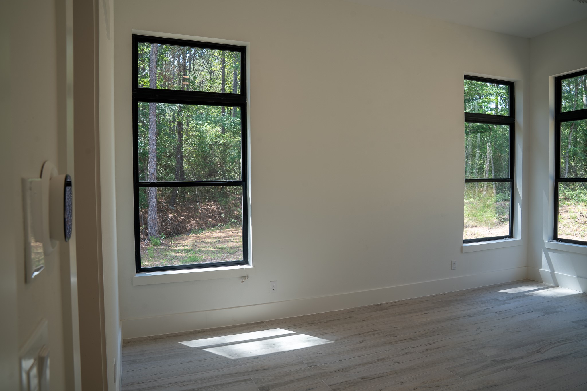343 Sundog Road Huntsville, TX 77340 - Photo 20 of 37 Primary bedroom.