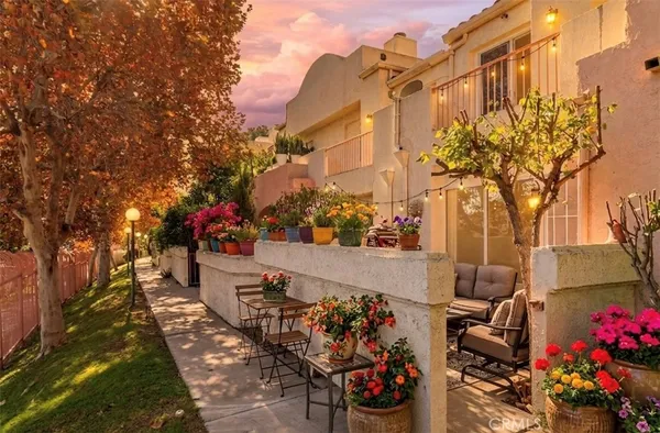 $489,999 | 12411 Osborne Street, Unit 2, Pacoima, CA 91331