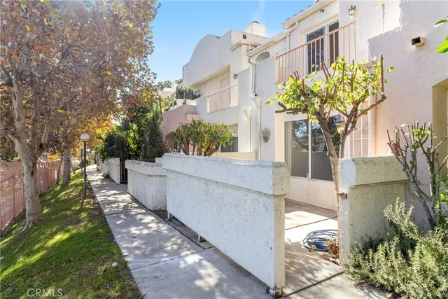 $500,000 | 12411 Osborne Street, Unit 2, Pacoima, CA 91331
