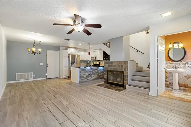 $500,000 | 12411 Osborne Street, Unit 2, Pacoima, CA 91331