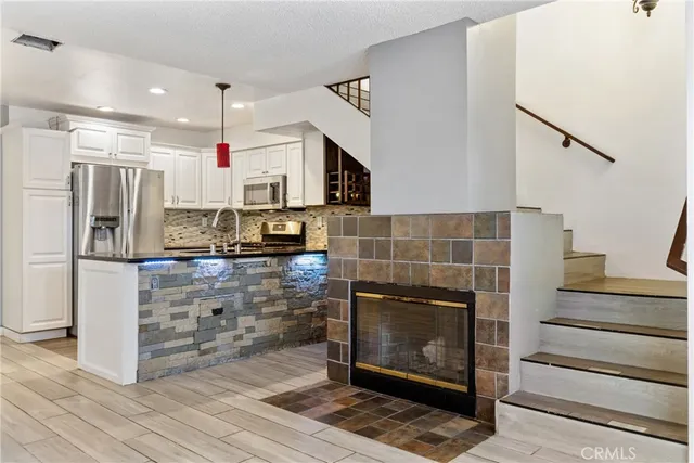 $500,000 | 12411 Osborne Street, Unit 2, Pacoima, CA 91331