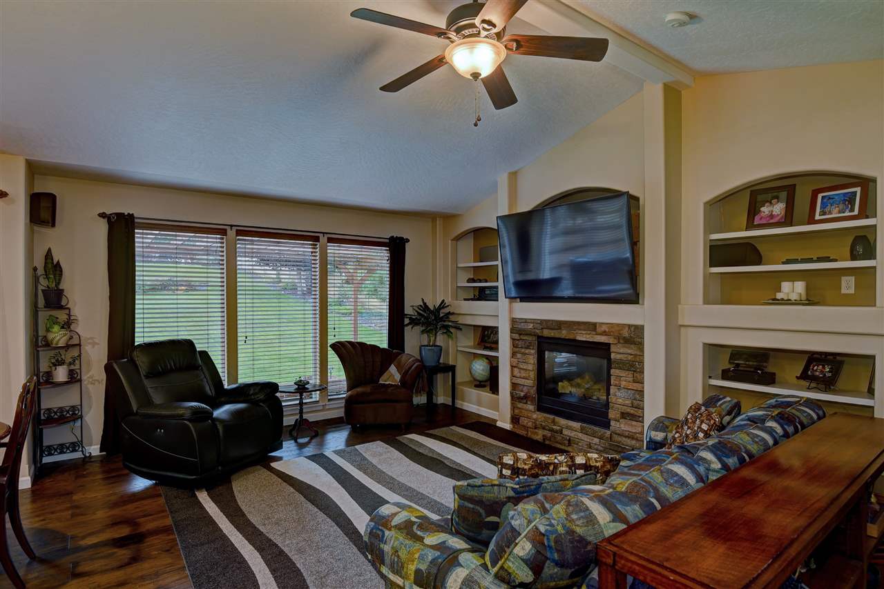 15306 North Chesapeake Road Mead, WA 99021 - Photo 2 of 19 Gallery Image 2
