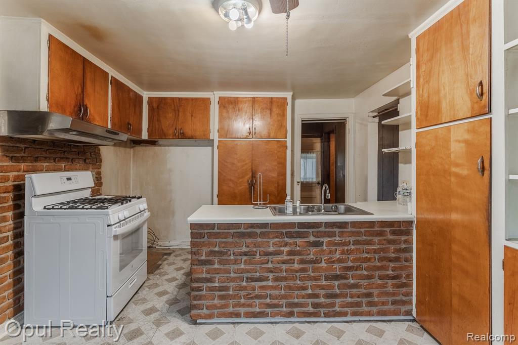 40295 Harris Road Belleville, MI 48111 - Photo 14 of 32