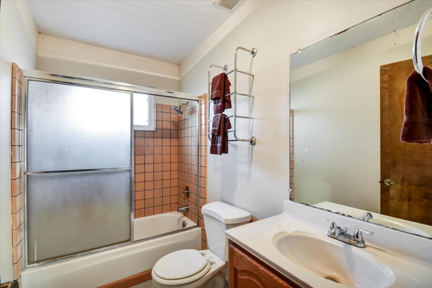 6595 Princevalle Street Gilroy, CA 95020 - Photo 14 of 31