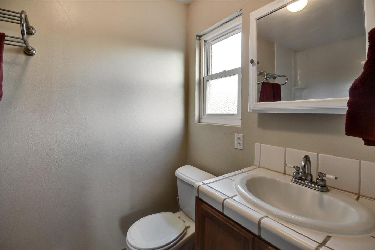 6595 Princevalle Street Gilroy, CA 95020 - Photo 17 of 31