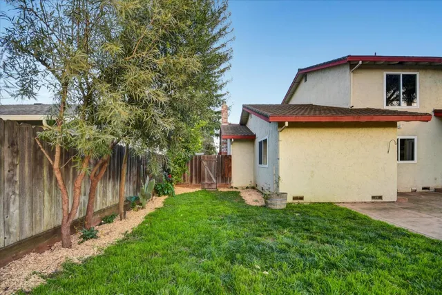 $829,950 | 6595 Princevalle Street, Gilroy, CA 95020