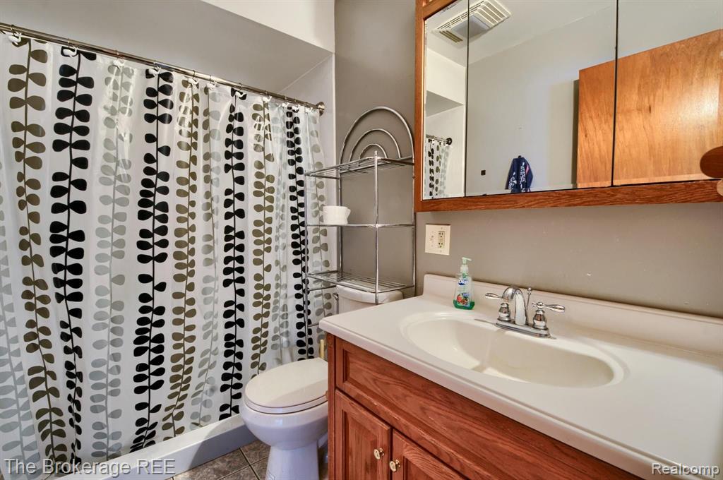 1228 West Stanley Road Mount Morris, MI 48458 - Photo 16 of 23