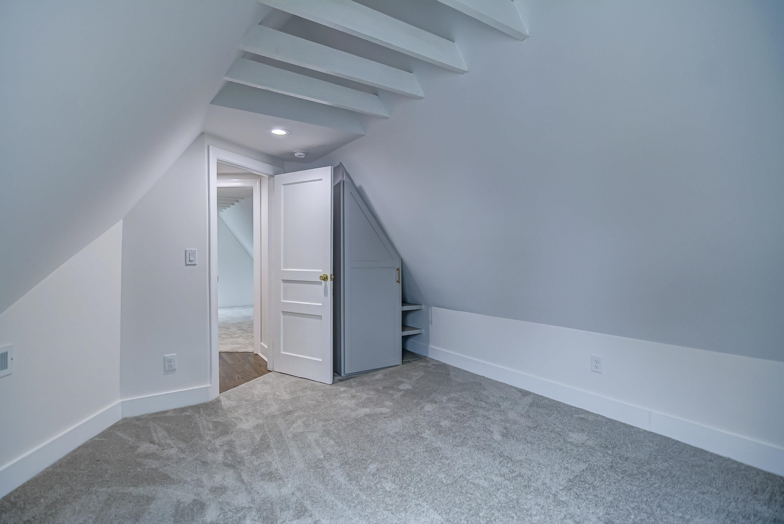 2703 North Roxboro Street Durham, NC 27704 - Photo 23 of 32 Photo 23