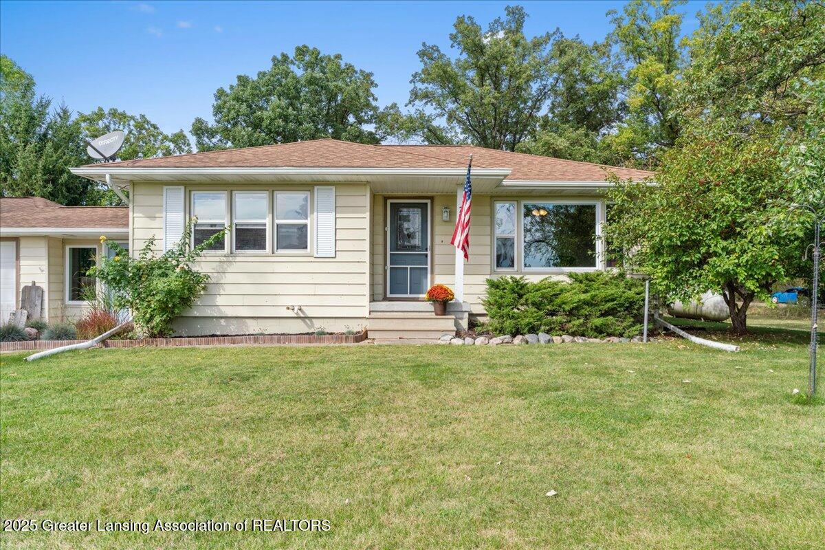 7599 Alward Road Laingsburg, MI 48848 - Photo 4 of 39 13-Media Jett - 12