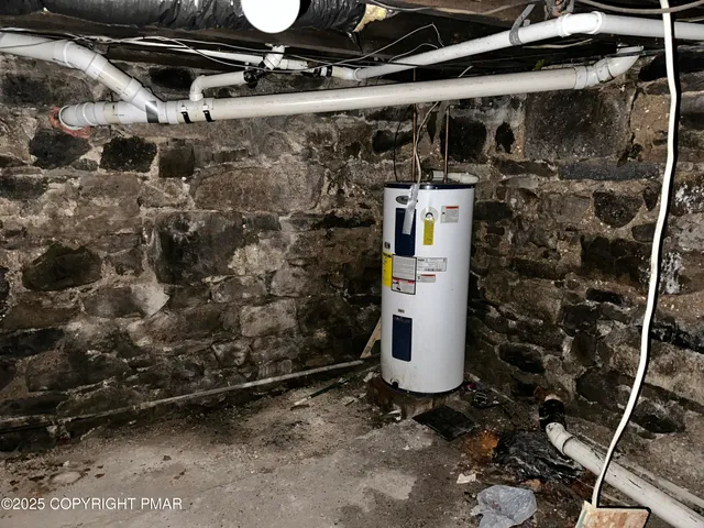 $64,900 | 180 Buck Mountain Road, Barnesville, PA 18214