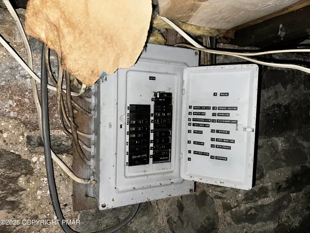 $64,900 | 180 Buck Mountain Road, Barnesville, PA 18214